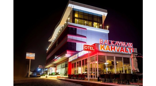 Ege Sevilen Otel – Balkaymak Cumhuriyet Bayramını kutladı