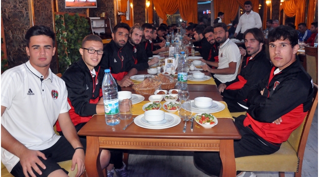 Elit Resturant Turgutluspor’a başarılar diledi