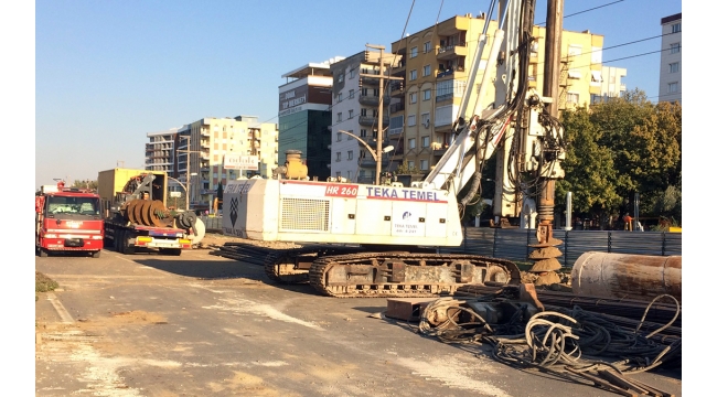 Karayolunda doğalgaz ana hattı patladı, trafik kilitlendi!