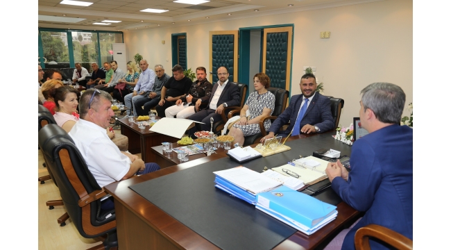 Makedon göçmenleri Başkan Şirin’i ziyaret etti