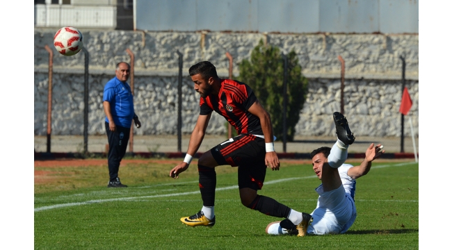 Turgutluspor Erciyes'i rahat geçti