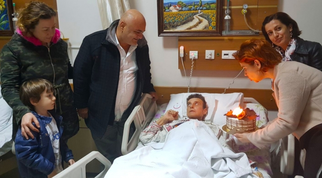 Aysun'a pastalı ziyaret