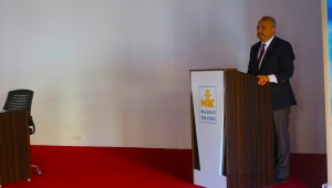 Ölmez: "Olmaz kardeşim. Bir büyükten sonra o toplantıya girilmez"