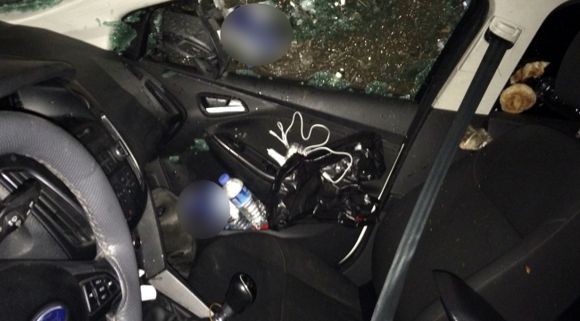 Kanala uçan otomobilden sağ çıktı