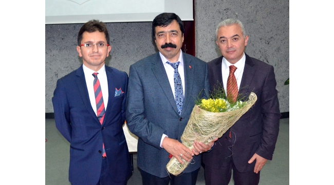 'Peygamber Efendimiz ve Güven Toplumu' konferansı ilgi gördü