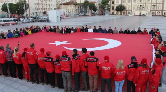 Sarıkamış şehitleri için yürüdüler