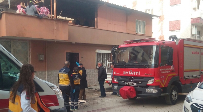 Ardiye odasında çıkan yangın panik yarattı
