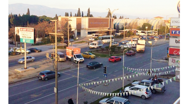 Ergenekon Mahallesi'ne battı çıktılı kavşak