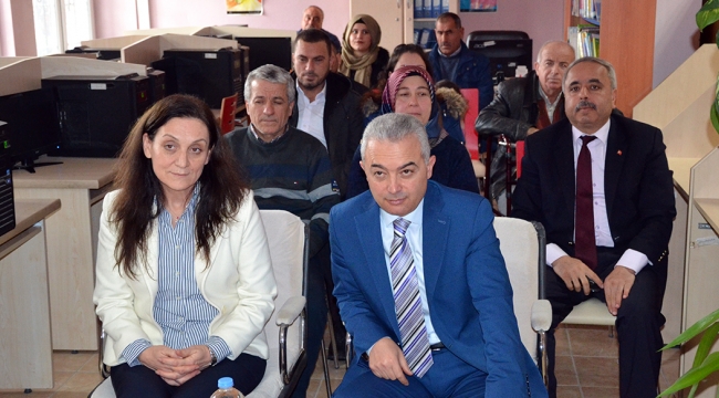 “Konuşan Kitaplık” tanıtımı kütüphanede yapıldı