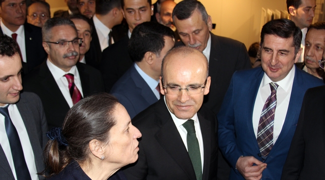Seramiksan standına Başbakan Yardımcısı Şimşek'ten ziyaret