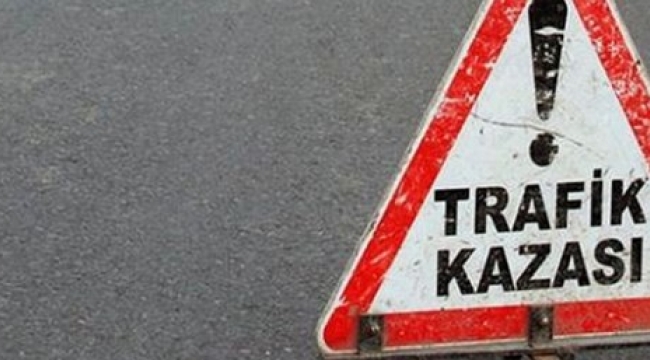 Sıkışan sürücü ve yolcuyu  Turgutlu İtfaiyesi kurtardı