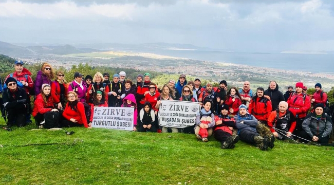 Zirve Dağcılık İzmir Körfezi'nin seyrine doyamadı!