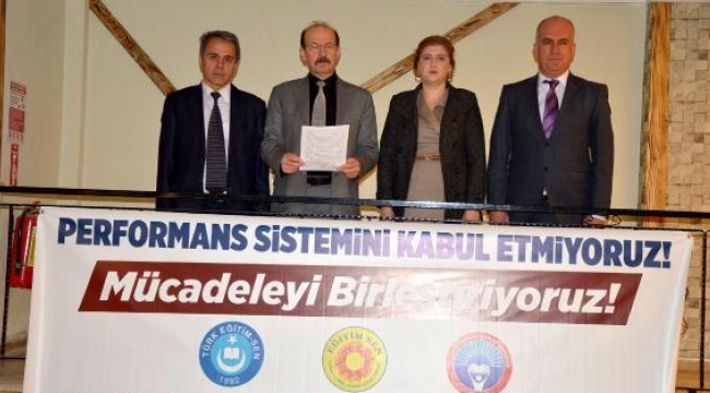 3 sendika 'Öğretmen Performans Sistemi'ne karşı