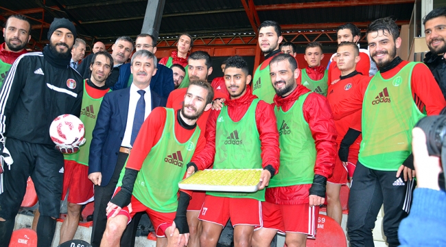 Başkan Şirin'den Turgutluspor'a tatlı destek