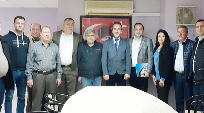 Egeumut'tan 'esnafın yanındayız' mesajı