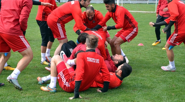 Turgutluspor futbolcuları galibiyet sözü verdiler