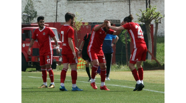 Kasaba şeytanın bacağını kırdı
