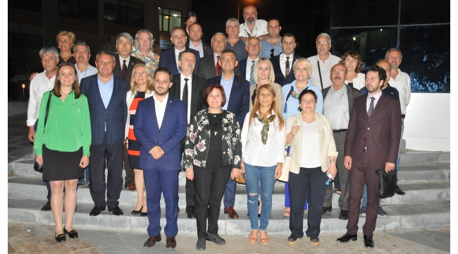 CHP'li Özel'den tatilcilere '8 Temmuz' uyarısı 
