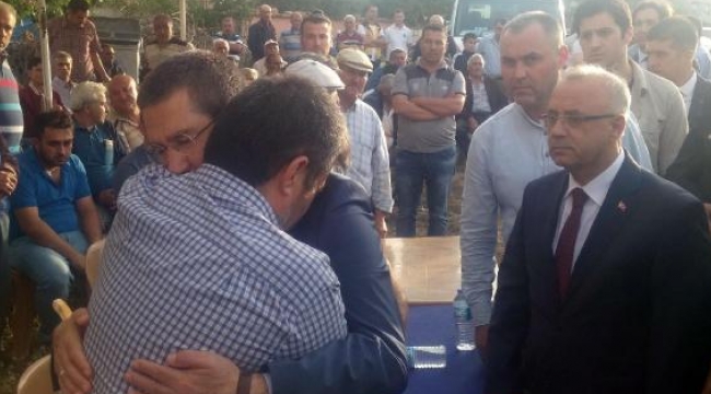 MİLLİ SAVUNMA BAKANI CANİKLİ, ŞEHİT AİLESİNİ ZİYARET ETTİ