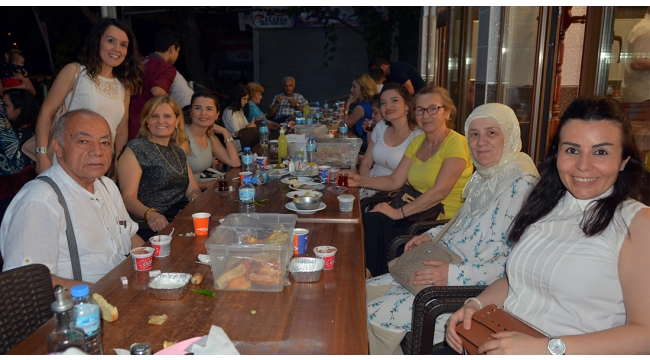 TURMESAD üyeleri iftarda bir araya geldi