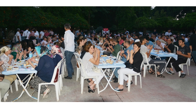 Arnavutlardan Turgutlu protokolünü buluşturan iftar