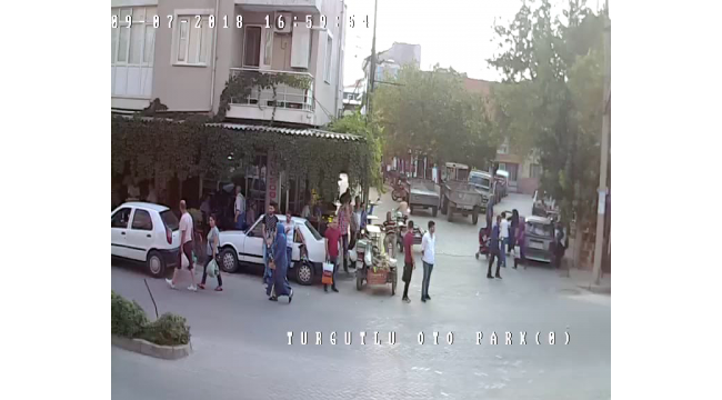 Muhtar adayından anlamlı hizmet
