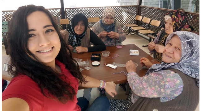 Huzurevindeki yaşlılara üretken yaşam için kurslar açıldı