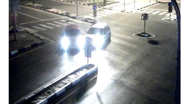 Trafik kazaları mobese kameralarına takıldı