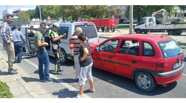 Zincirleme kaza 1'i bebek 2 yaralı