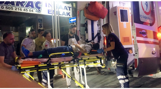 Kavşakta otomobil ile motosiklet çarpıştı: 2 yaralı