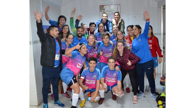 Belediyespor’un kadınları İncirliova’yı gole doyurdu: 13-0
