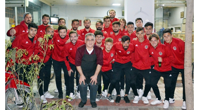 Ekrem Bölükbaşıoğlu’ndan Turgutluspor’a moral yemeği