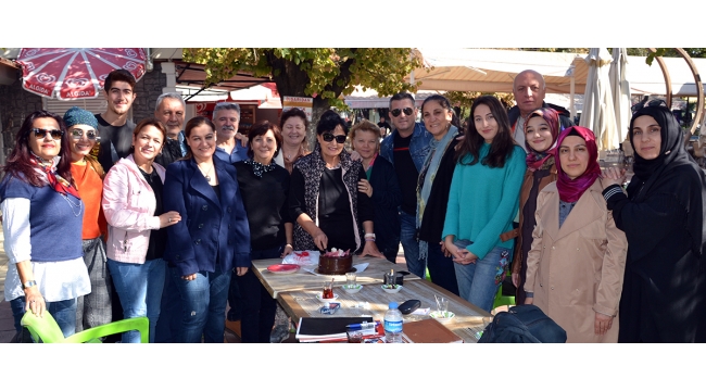 Kursu başarıyla bitirmenin mutluğunu yaşadılar