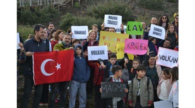 Olympos’la Kula Volkanik Jeoparkı ve Kula Evleri doğa yürüyüşü