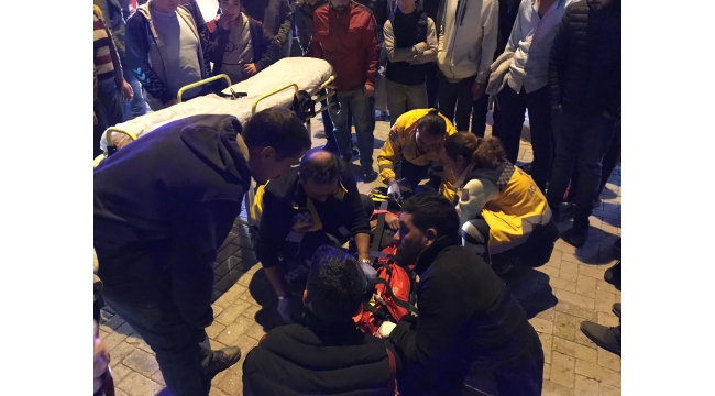 Otomobil ile motosiklet çarpıştı: 2 yaralı