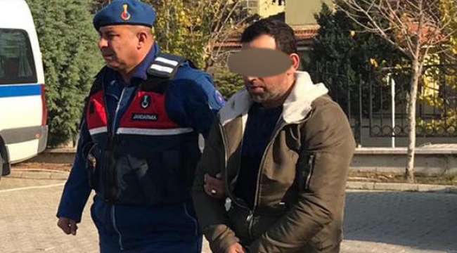 Çalıştığı iş yerinin alüminyum kalıplarını çaldı