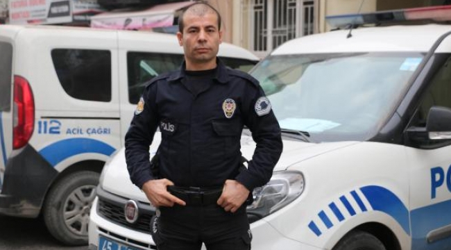 Gündüz asayişi sağlıyor, akşam wushu yapıyor