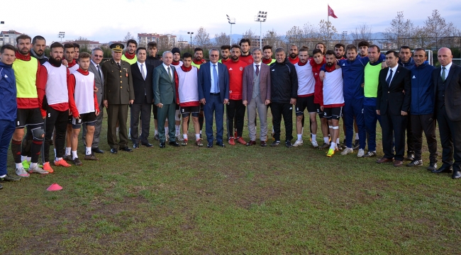Vali Deniz: 'Turgutluspor'un yeri 2'nci Lig'dir'