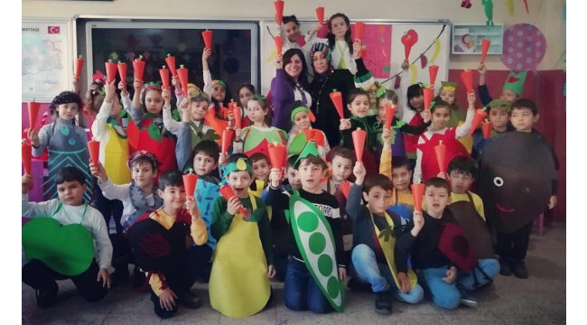 Öğrencilerin 'yerli malı haftası' coşkusu
