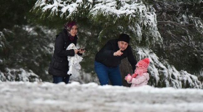 Spil Dağı'nda kar keyfi