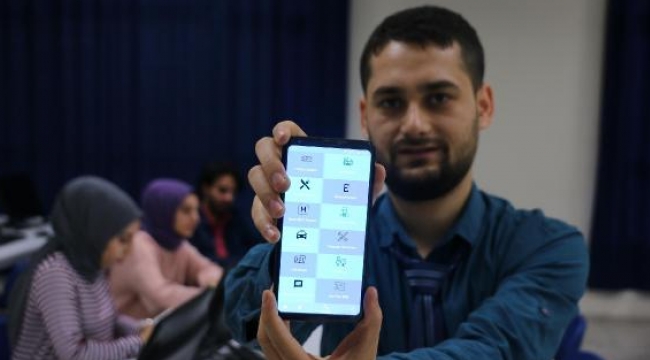 Turgutlu Teknoloji Fakültesi öğrencisinin 'Akıllı Kasaba' uygulaması beğeni topladı
