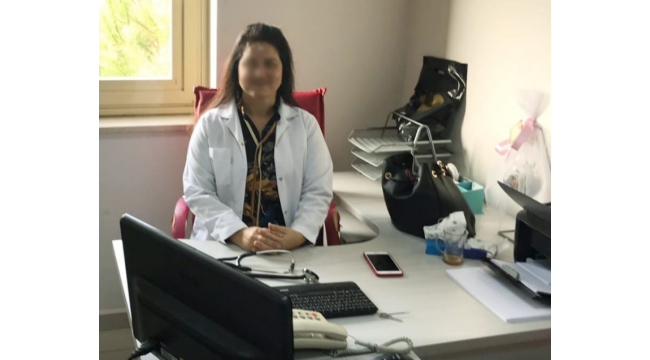 Kadın uzman doktora hasta yakını saldırdı