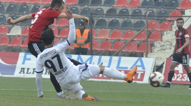 Turgutluspor evinde galibiyeti koruyamadı: 2-3