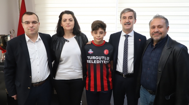 Fenerbahçe’ye transfer olan Efe Turgutluspor’un gururu oldu