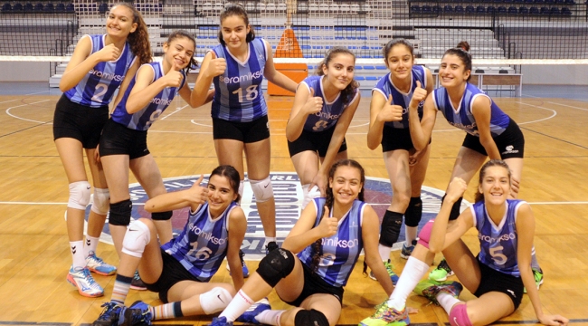 Seramiksanlı 9 oyuncunun seçildiği Manisa takımı yarı finalde
