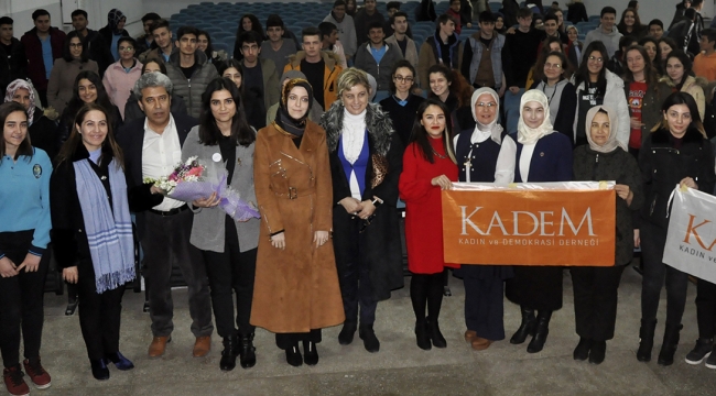 KADEM'den Turgutlu Lisesi'nde 'Genç Kariyer Günleri'