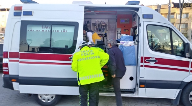 Otomobil ile motosiklet çarpıştı: 1 yaralı