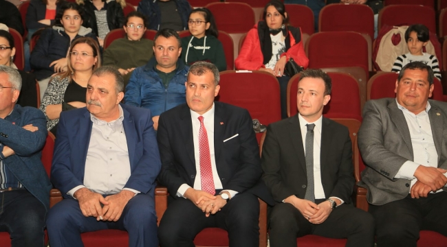 Başgülşen’in ‘Atatürk’ gösterisi büyük beğeni topladı