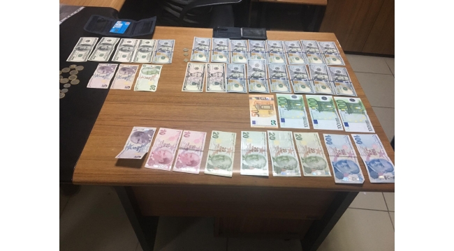 FETÖ'nün hücre evine operasyonda 1 tutuklama 2 gözaltı