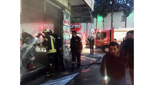 Karpuzcu dükkanındaki yangın korkuttu